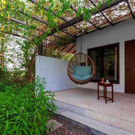 Wander Beyond By Stayvista - Featuring A Bali-Themed Abode And A Refreshing Swimming Pool Alībāg Ngoại thất bức ảnh