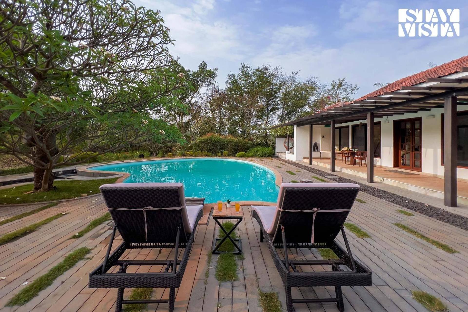 Wander Beyond By Stayvista - Featuring A Bali-Themed Abode And A Refreshing Swimming Pool Alībāg Ngoại thất bức ảnh