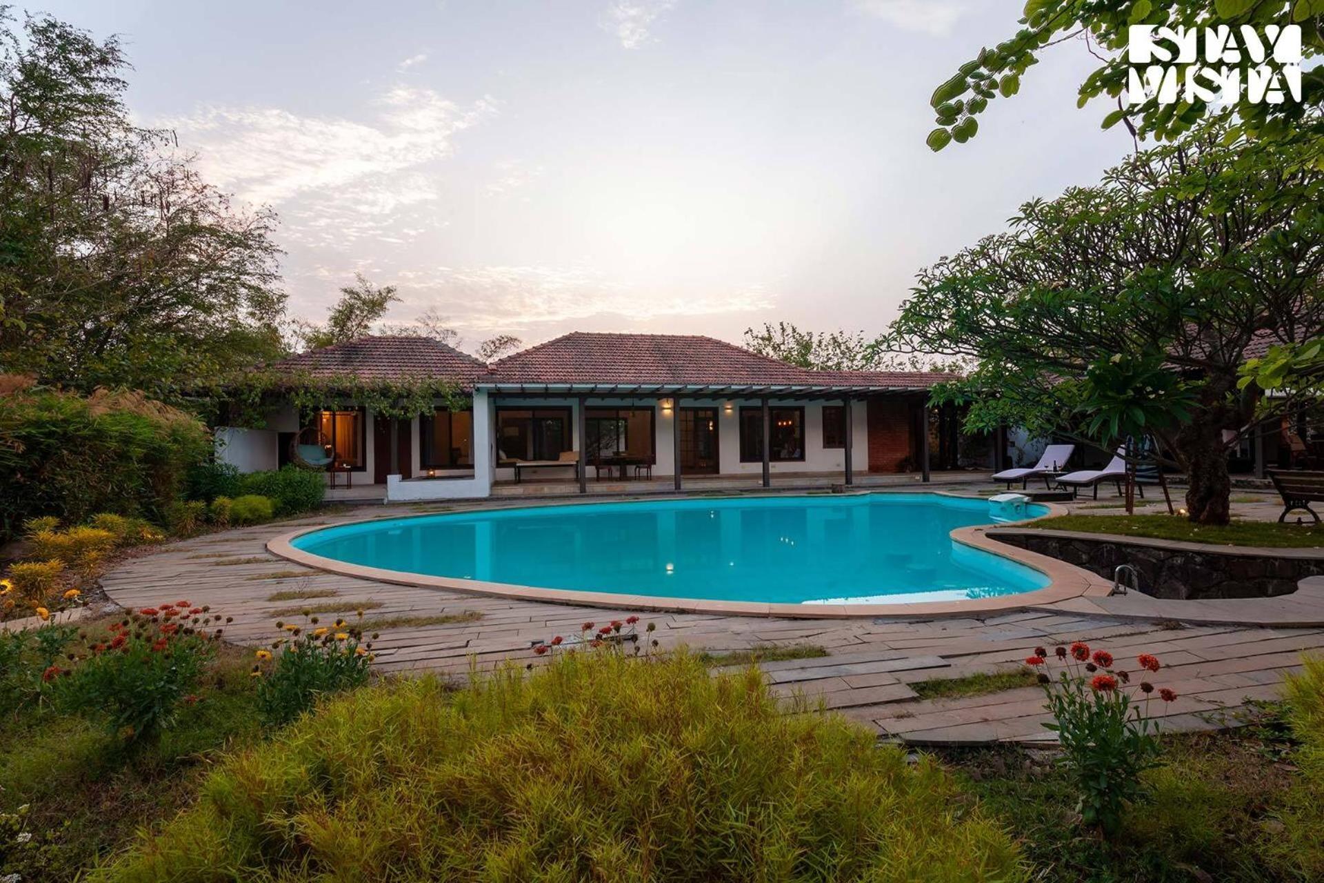 Wander Beyond By Stayvista - Featuring A Bali-Themed Abode And A Refreshing Swimming Pool Alībāg Ngoại thất bức ảnh